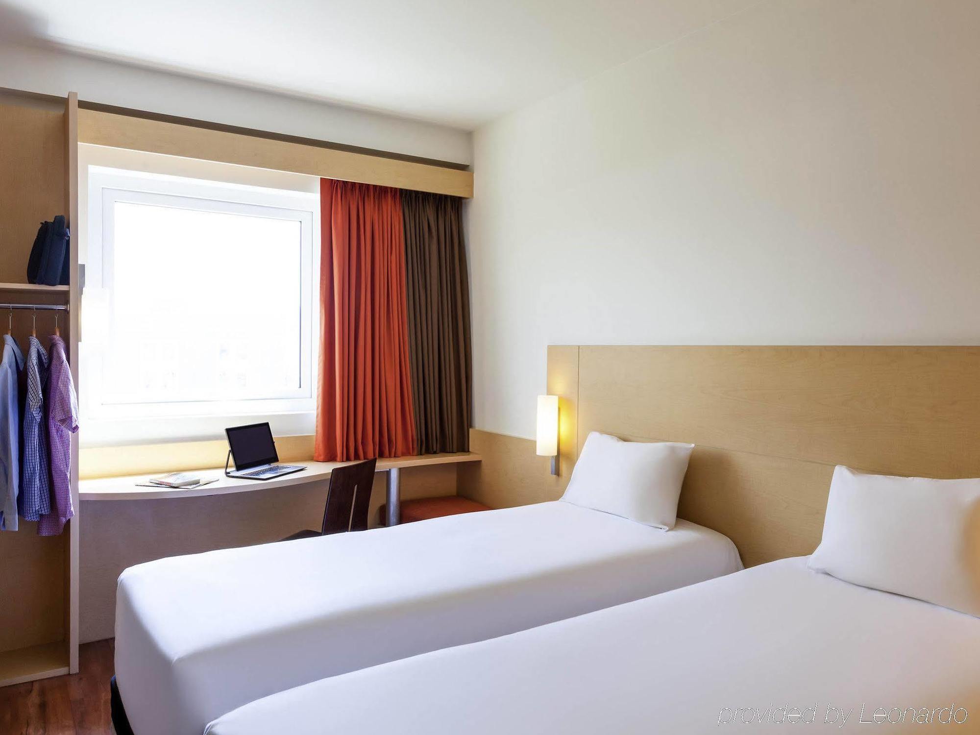 Ibis Hermosillo Kültér fotó