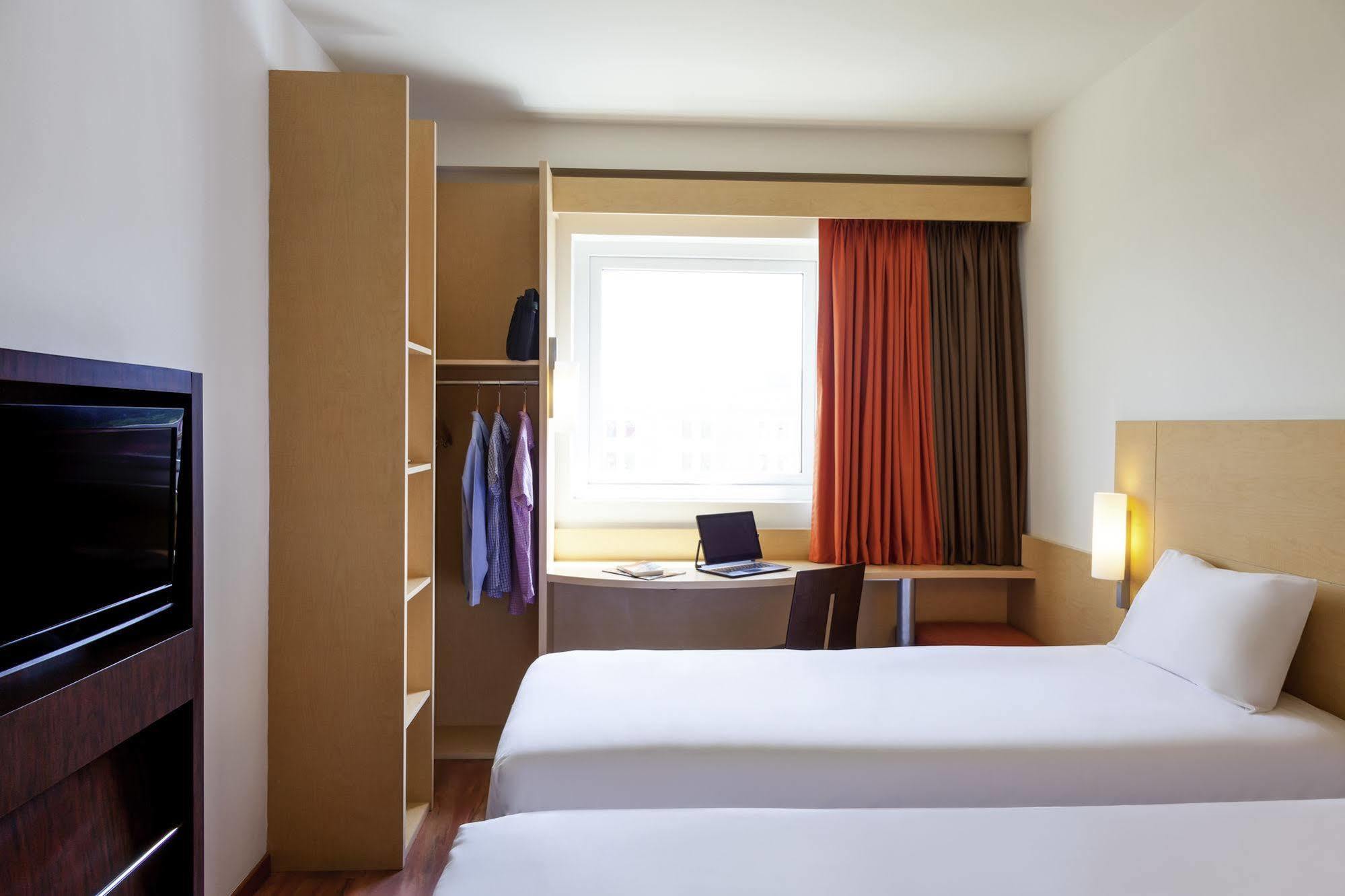 Ibis Hermosillo Kültér fotó